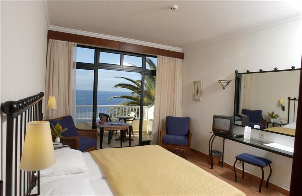 Hotel Alpino Atlantico Ayurveda Cure Centre - Adults Only Canico  Exterior photo